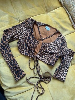 superdown Brown and Black Leopard-Print Tie-Front Crop Top